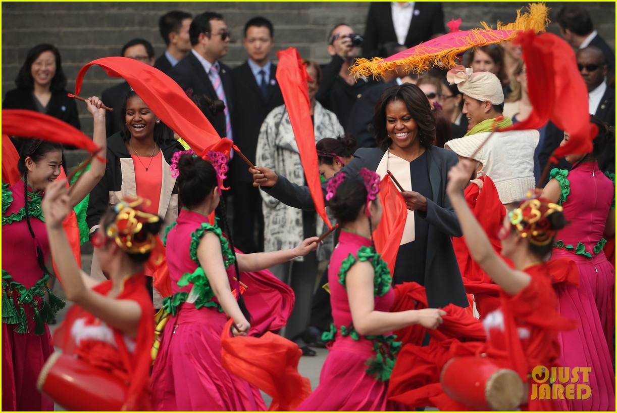 michelle obama jumps rope in china 13